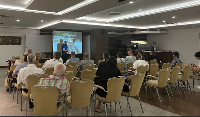 Conclusions and Recommendations of the Workshop "Interdisciplinary Approaches to Flood Risk Management"