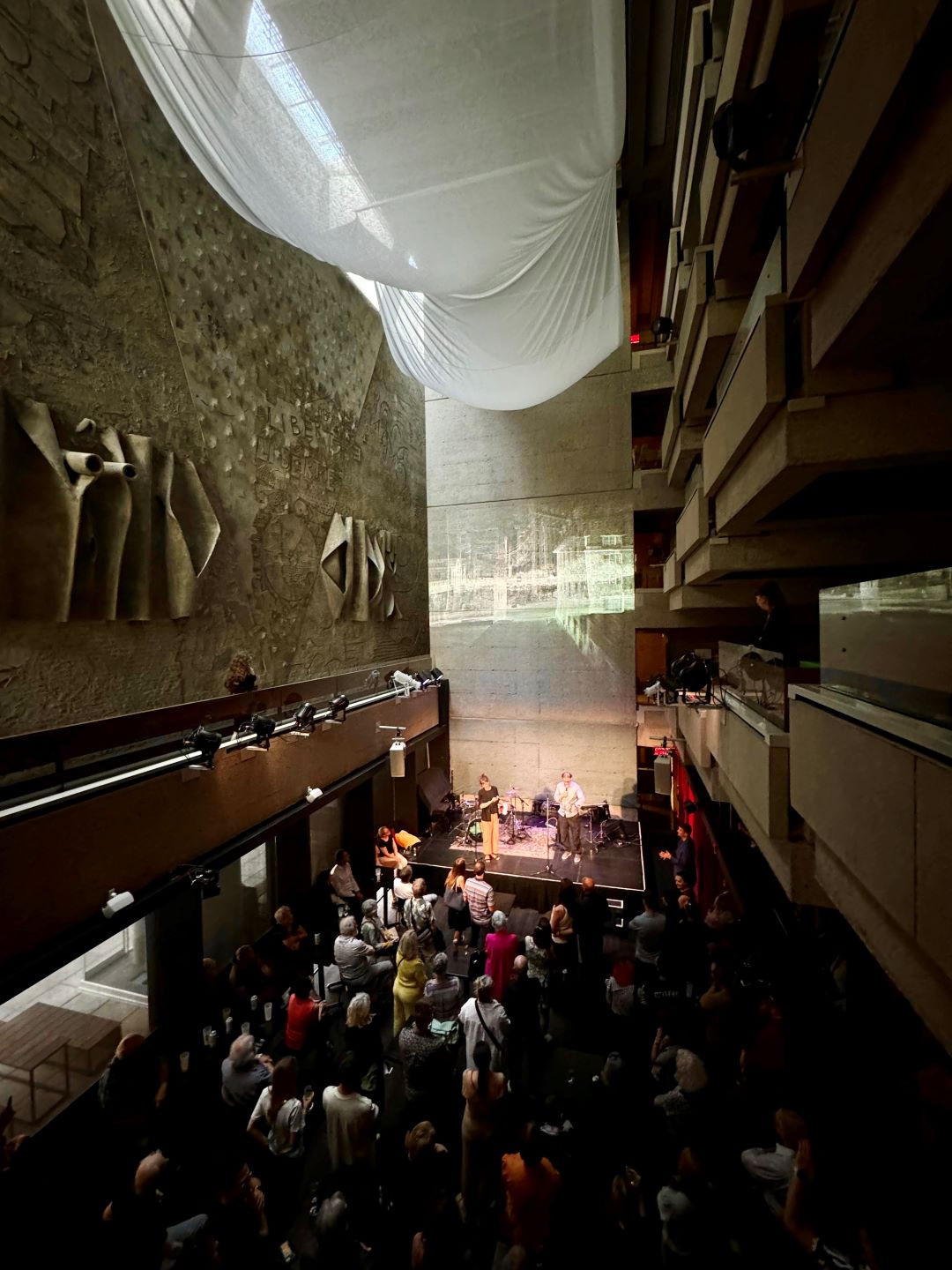 "Architectural Whisper" Exhibition by Slobodan Radosavljević in Quebec